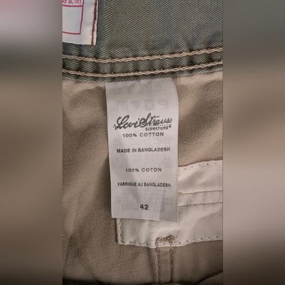 Levi's Light Tan Cargo Shorts for Men - Picture 4 of 5